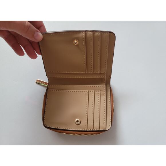 Anne Klein camel color brown tan‎ wallet compact minimalist gold logo - Picture 3 of 4